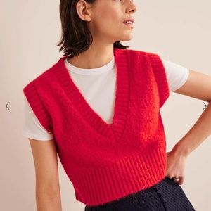 Boden Fluffy Cropped V-Neck Vest